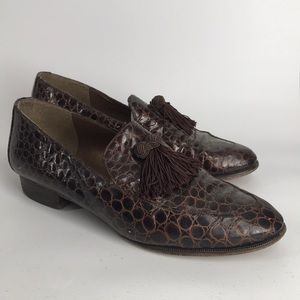 Vintage Stuart Weitzman crocodile embossed loafers